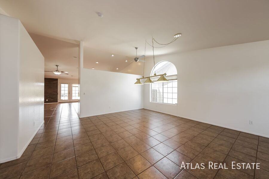 5716 S 30th Ln - Photo 6 of 21