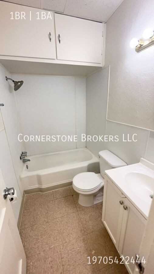 201.5 Main Street - 201.5 Main Street #6 - Photo 3 of 3