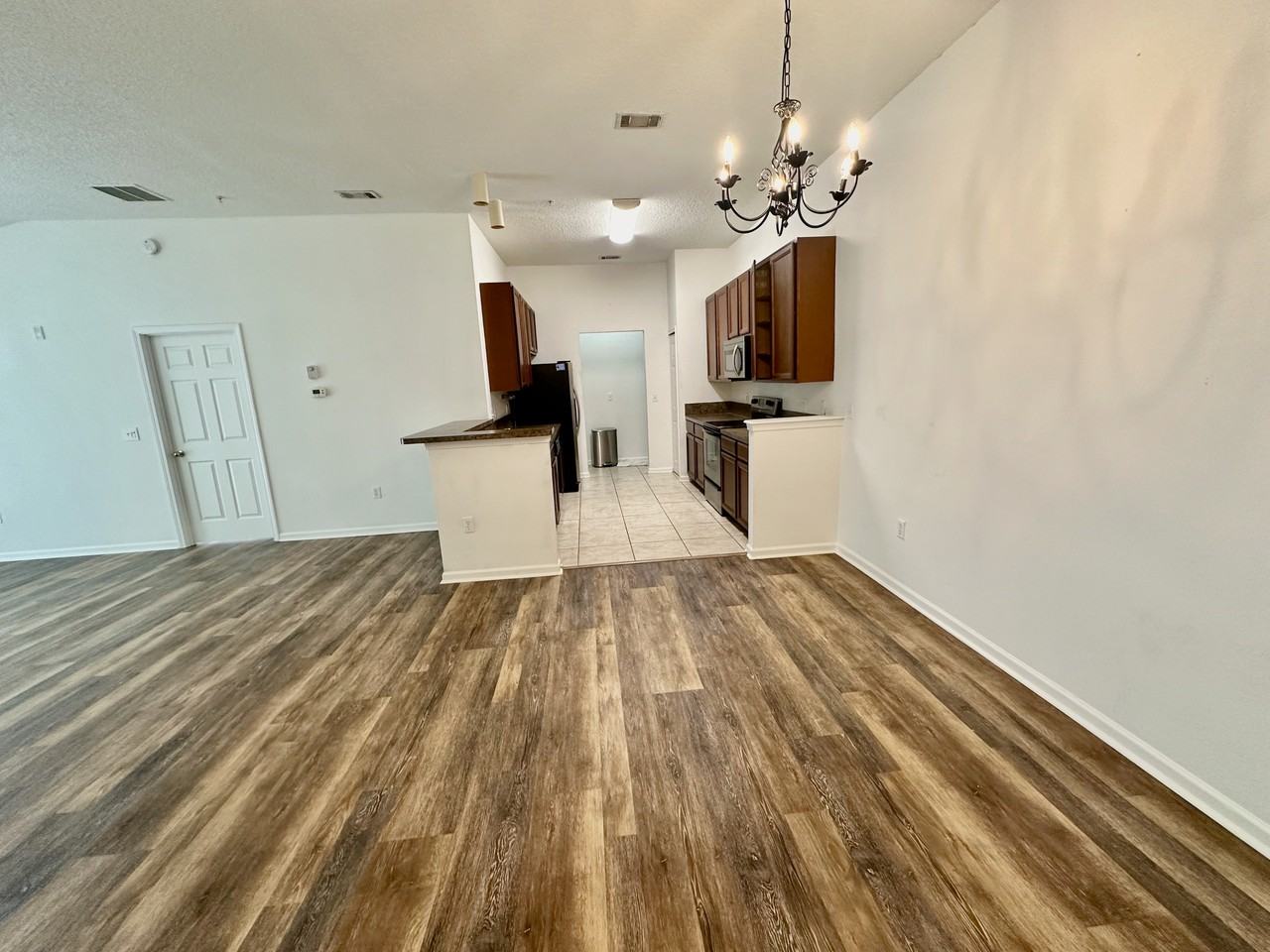 209 Larkin Place - 108Unit 108 #108 - Photo 5 of 20