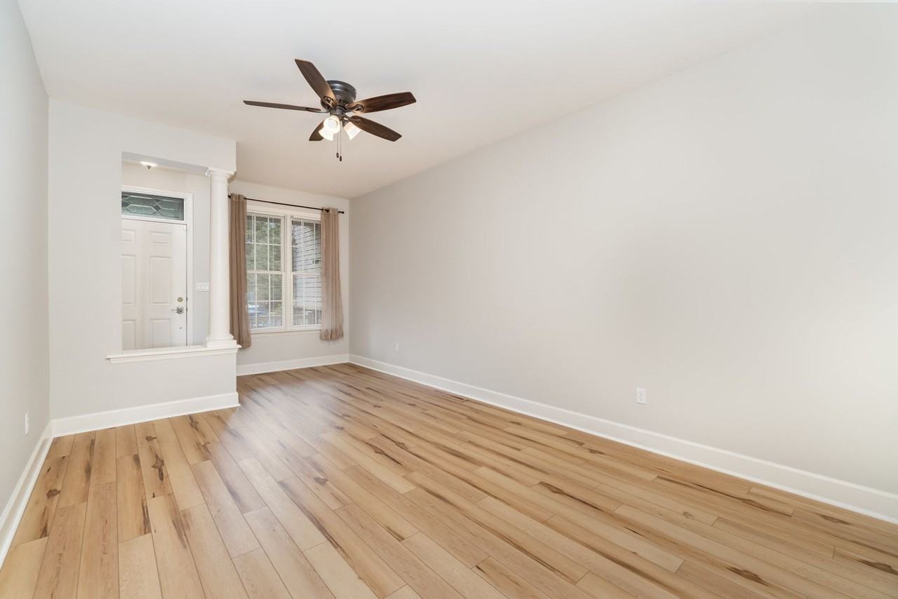 103 Scully Pl - Photo 4 of 27