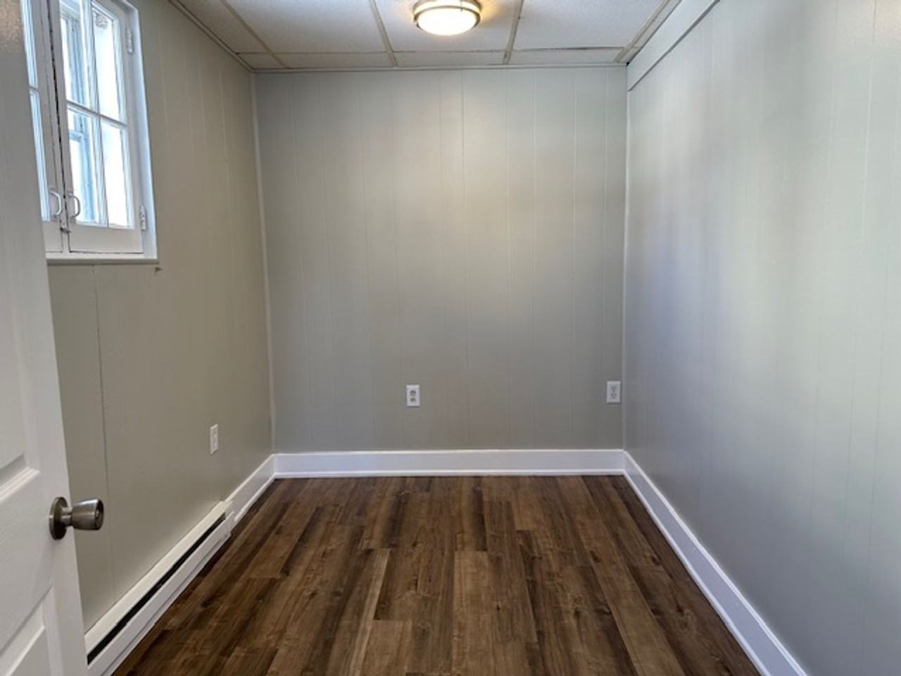 217 Walnut St - Photo 7 of 9