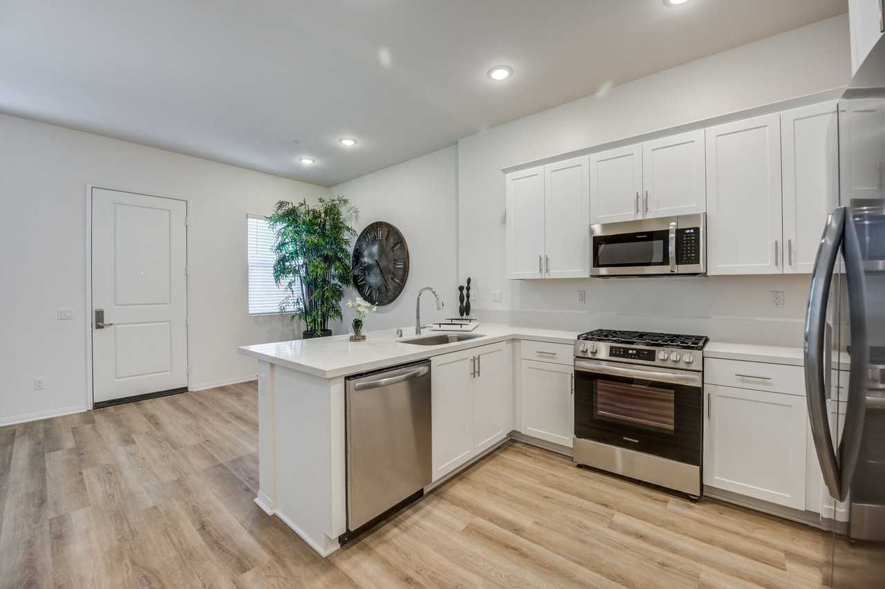 Calista Luxury Townhomes - Photo 3 of 25