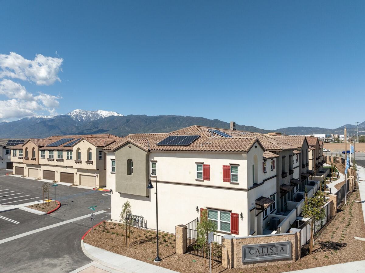 Calista Luxury Townhomes - Photo 6 of 25