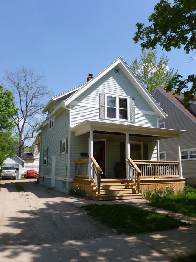 717 Dewey Ave #717DEW - Photo 2 of 15