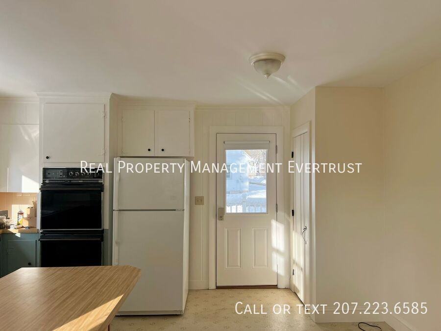 32 Belfield St - Photo 2 of 23