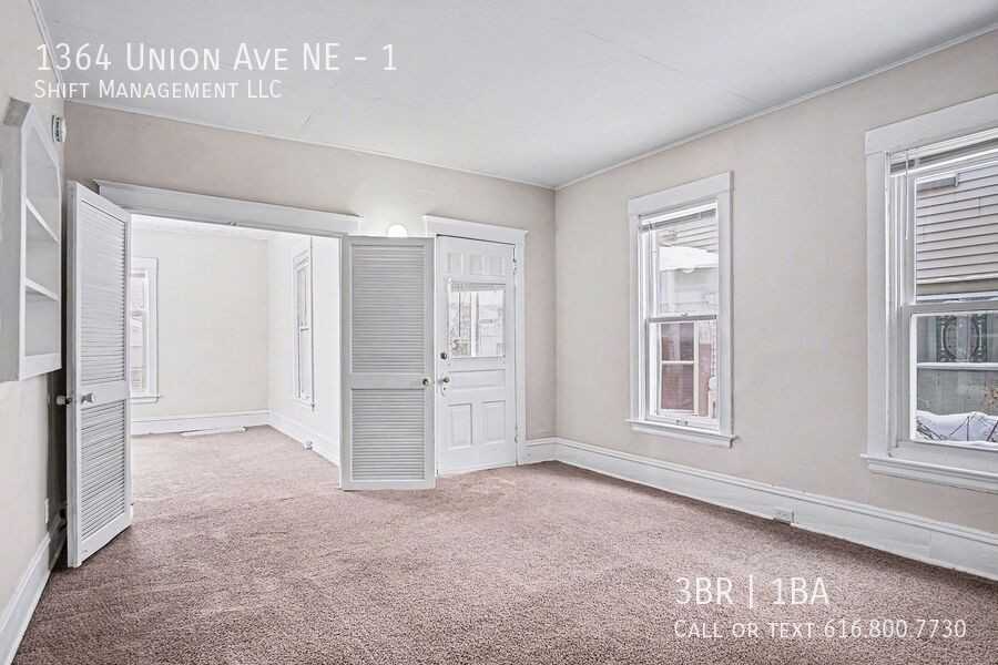 1364 Union Ave Ne #1 - Photo 5 of 15