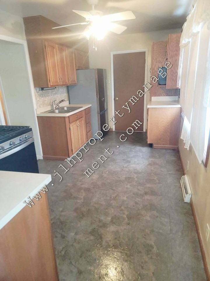 1511 Winter Dr #1511 - Photo 3 of 12