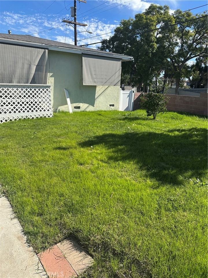 453 N Bandini St #453 - Photo 3 of 19