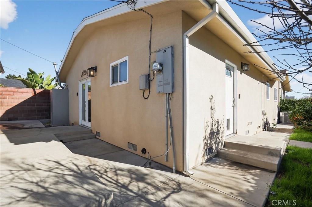 1939 S Leland St #1939 - Photo 4 of 39