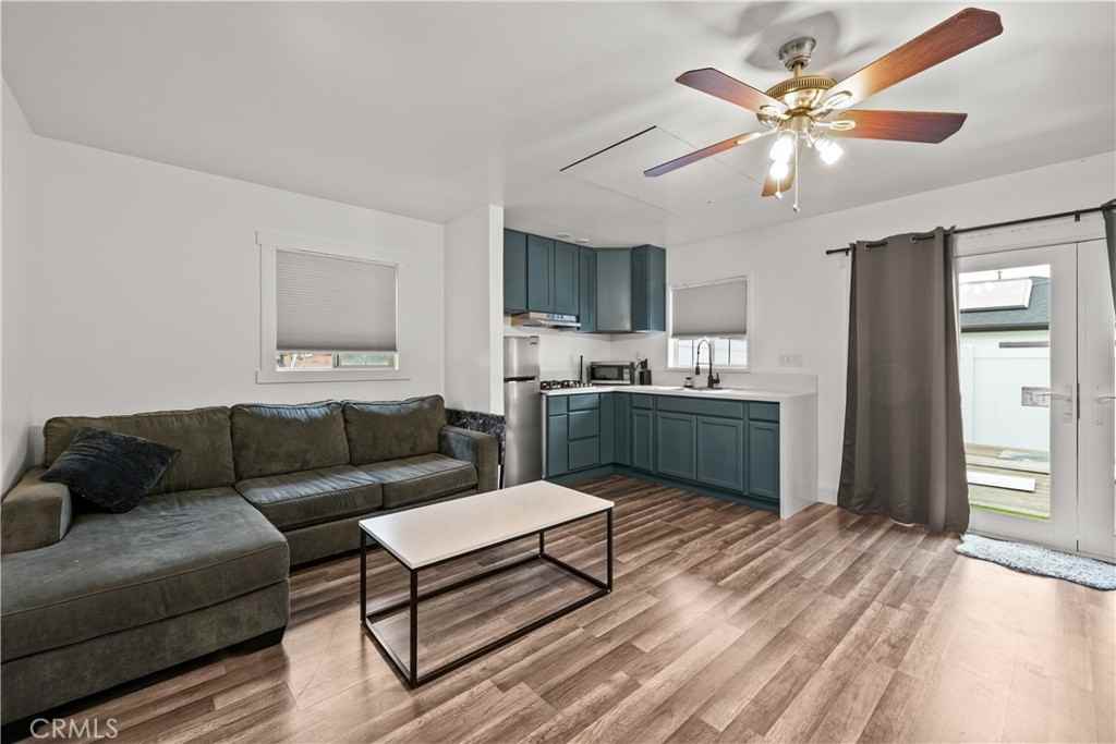 11374 Kagel Canyon St #11374 - Photo 7 of 10