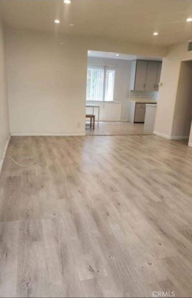 312 E Dryden St #312-3 - Photo 6 of 17