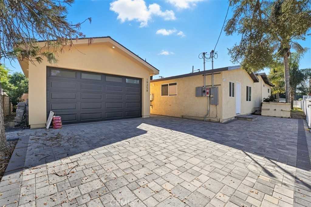 7960 Tampa Ave #7960 - Photo 3 of 8