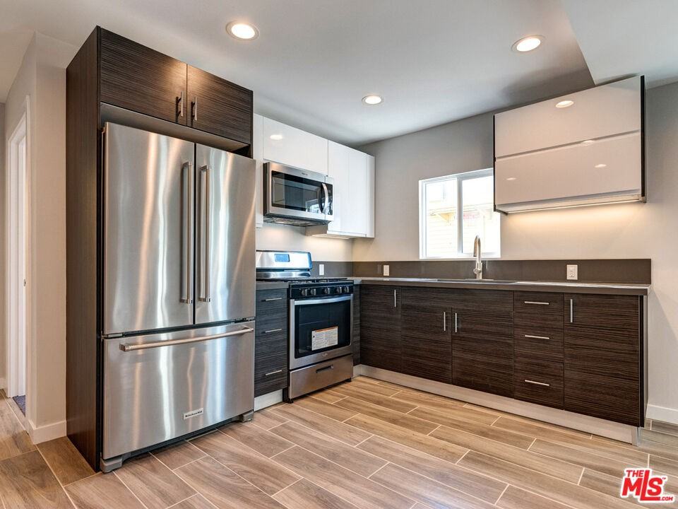 508 N Pacific Coast Hwy #508 - Photo 5 of 22