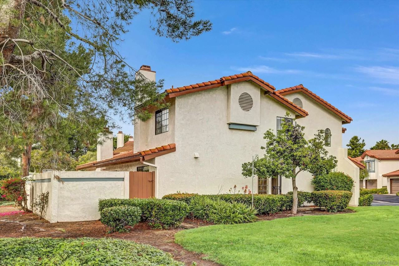 1567 Apache Dr #1567A - Photo 4 of 8