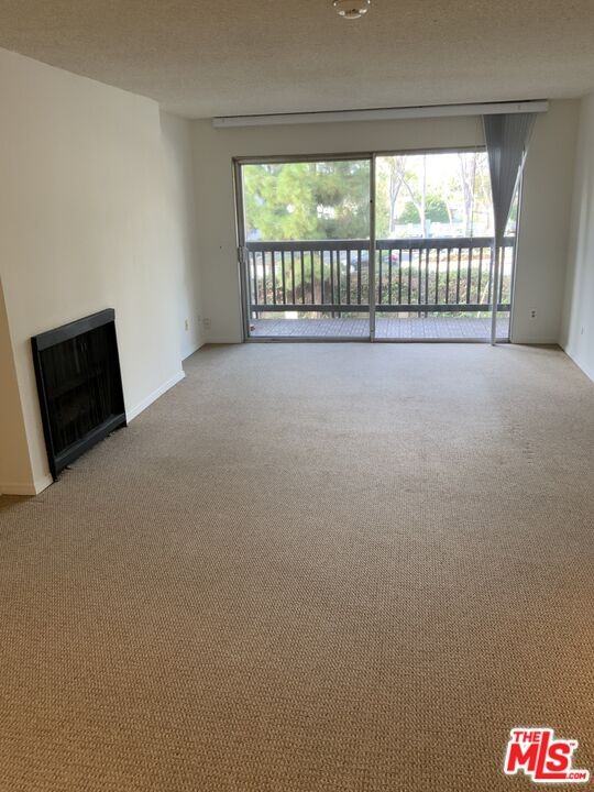 5109 Raintree Cir #5109 - Photo 2 of 17