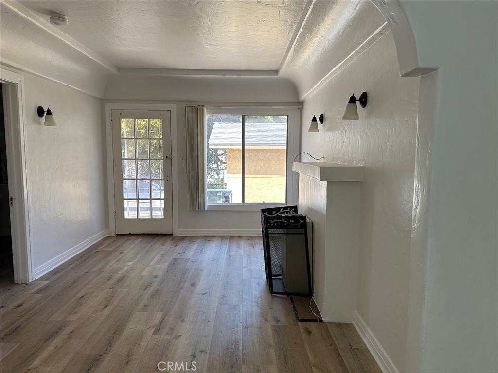 529 W 22nd St #529 - Photo 3 of 12