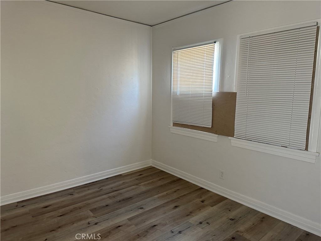 529 W 22nd St #529 - Photo 4 of 12