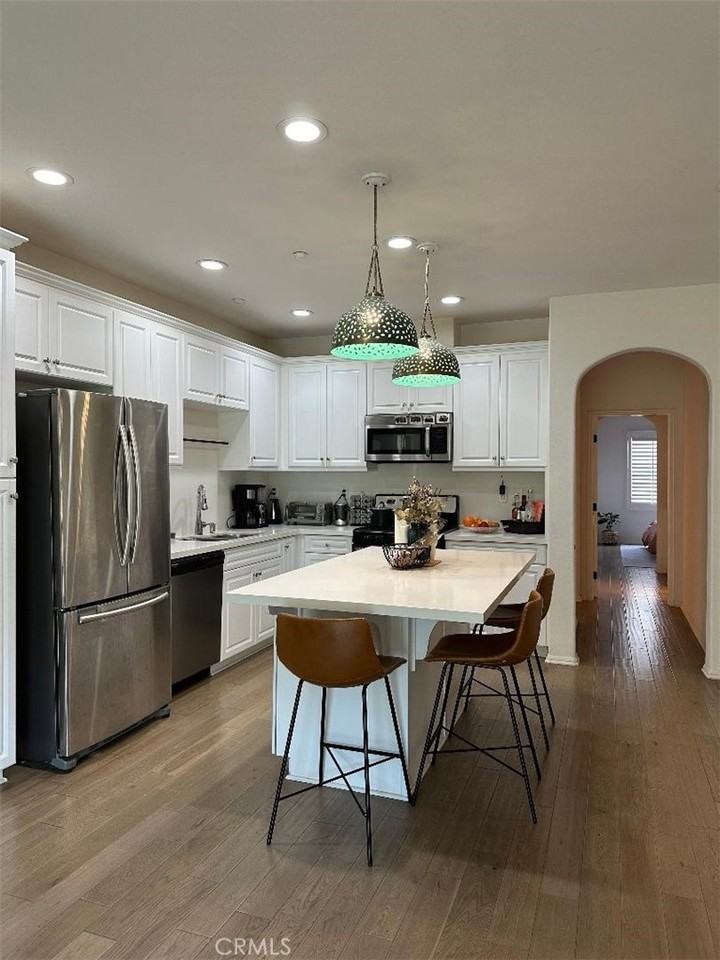 511 S Kroeger St #511 - Photo 4 of 11