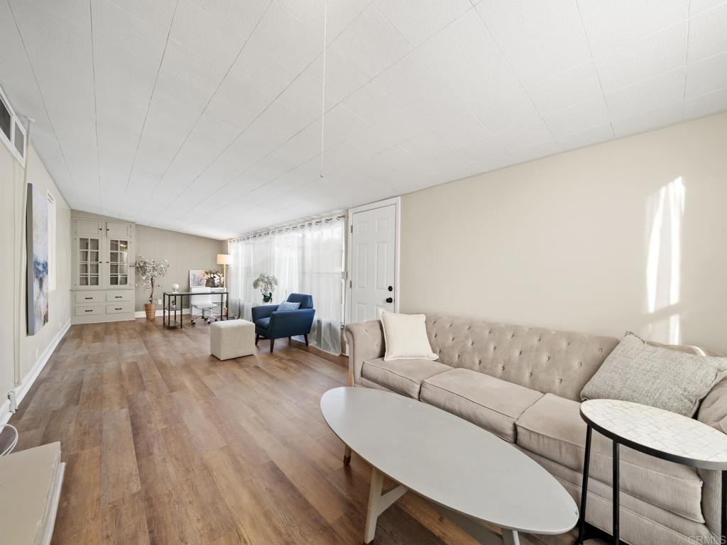 367 Hedge Way #367 - Photo 3 of 21