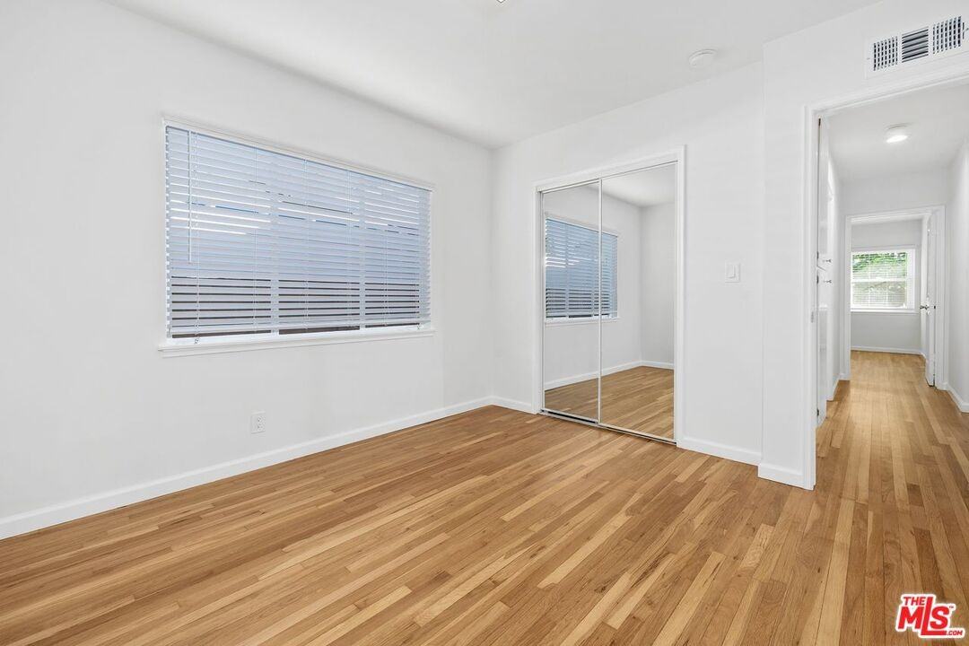 9344 Valjean Ave #9344 - Photo 7 of 27