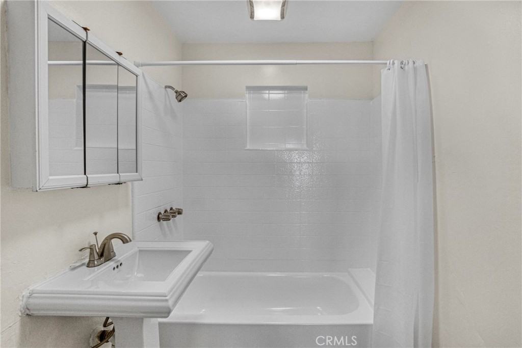 2947 West Blvd #2947 - Photo 6 of 17