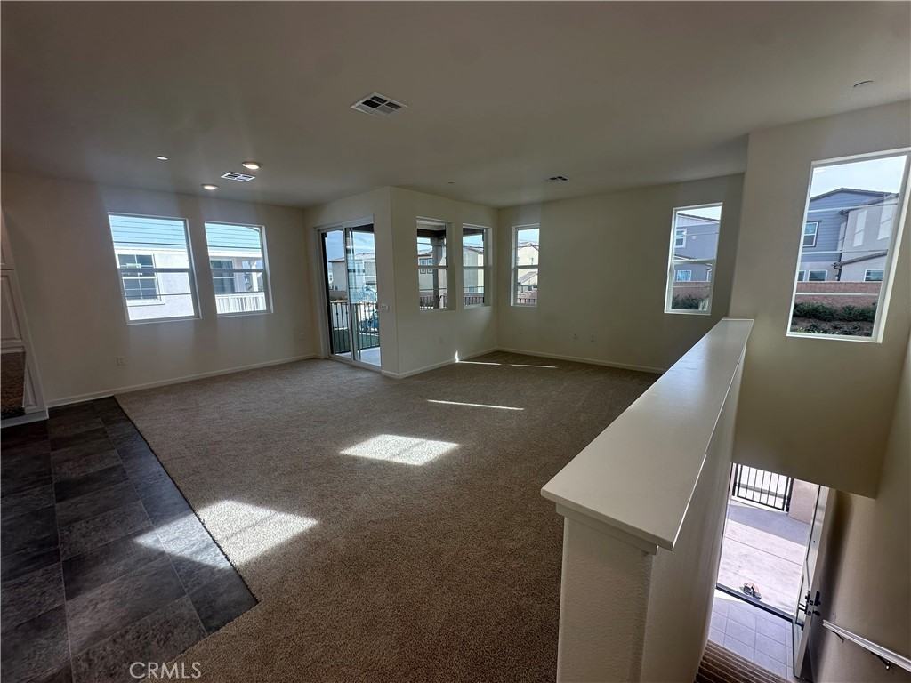 4068 Summer Way #4068 - Photo 3 of 34