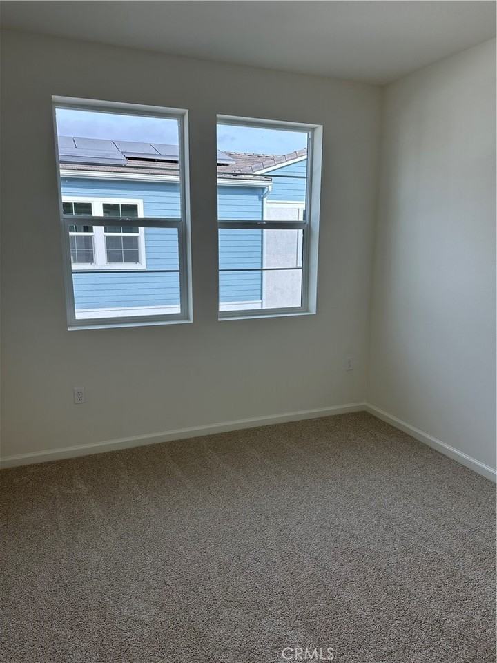 4068 Summer Way #4068 - Photo 5 of 34