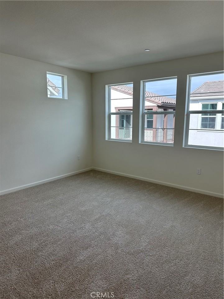 4068 Summer Way #4068 - Photo 6 of 34