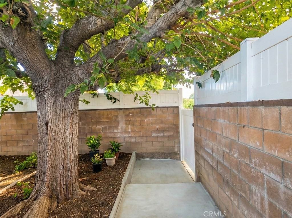 8460 Nestle Ave #8460 - Photo 4 of 11