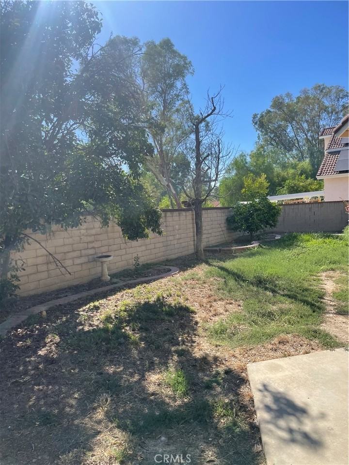 13592 Crescent Hill Dr #13592 - Photo 4 of 19