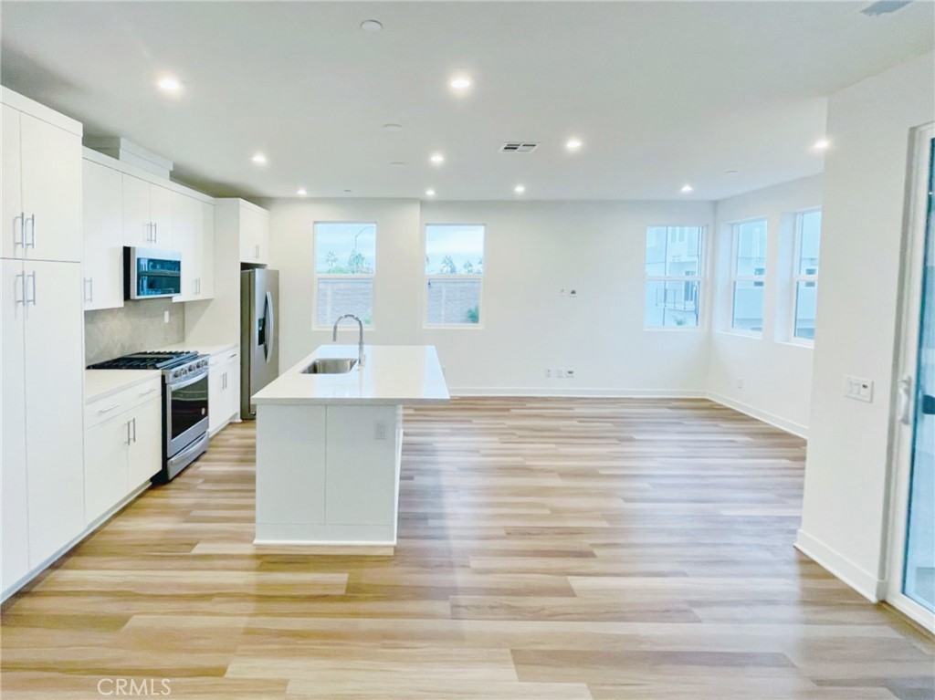 1618 W Cara Dr #1618 - Photo 2 of 15