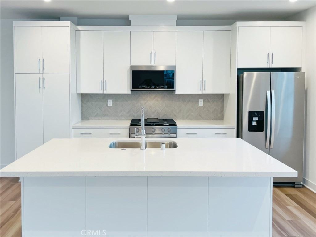 1618 W Cara Dr #1618 - Photo 4 of 15