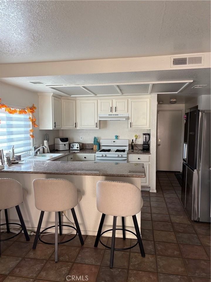 1148 W Cornell St #1148 - Photo 4 of 5