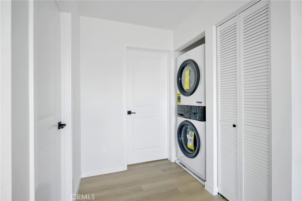 842 E Cypress Ave #842 - Photo 7 of 15