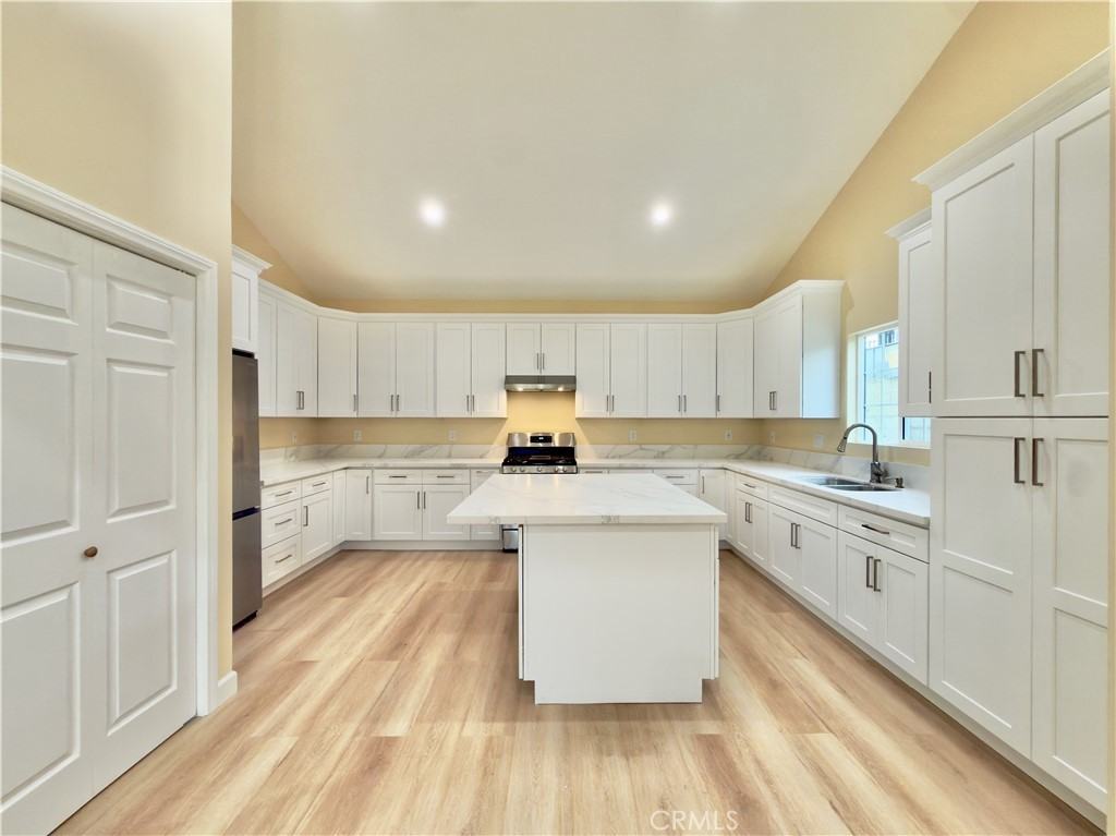 12539 1/2 Bromwich St #12539 - Photo 5 of 26