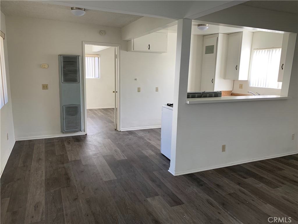 404 5th Avenue Ct #404C - Photo 2 of 9