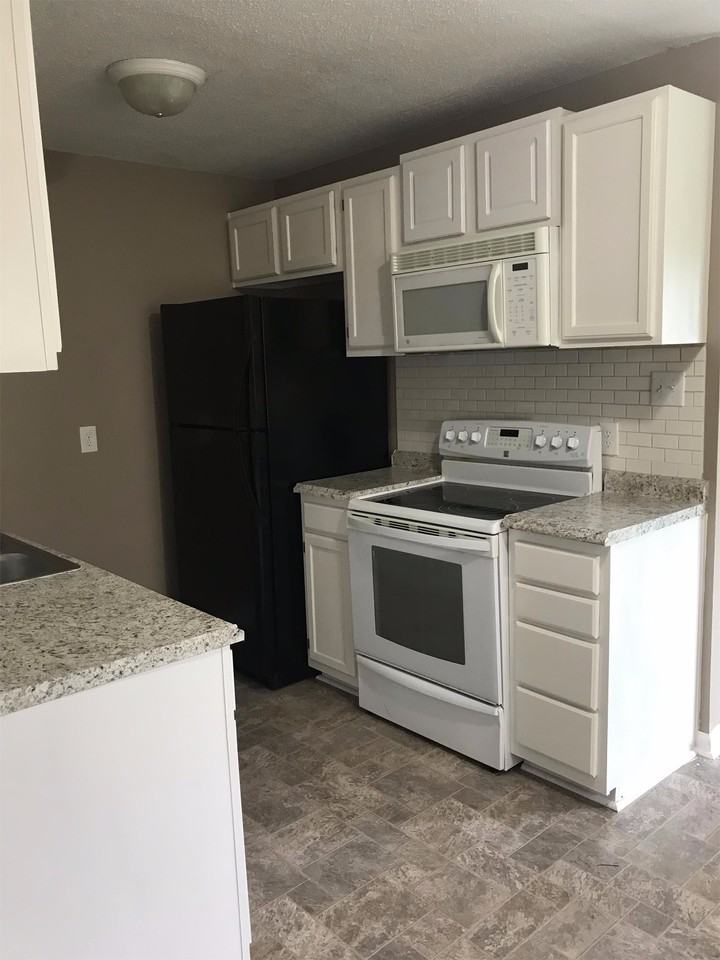 5218 Madonna Dr #1 - Photo 6 of 7