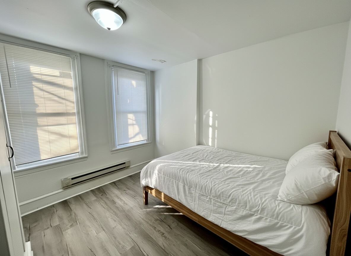 2554 N Sartain St - Photo 5 of 8