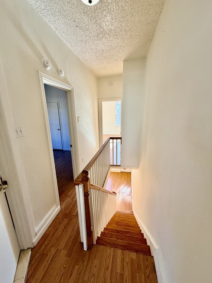 1825 Dudley St - Photo 7 of 24