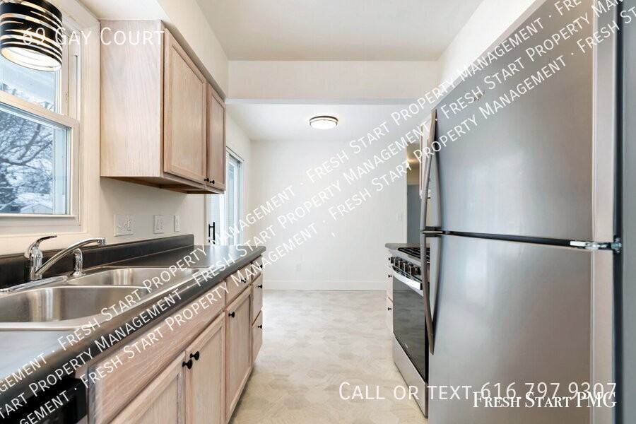 69 Gay Ct - Photo 3 of 29