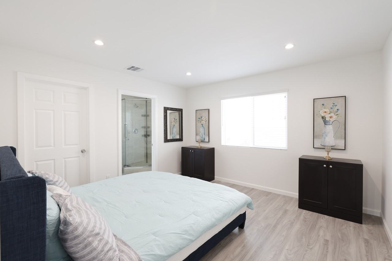 18623 Bryant St - Photo 2 of 26