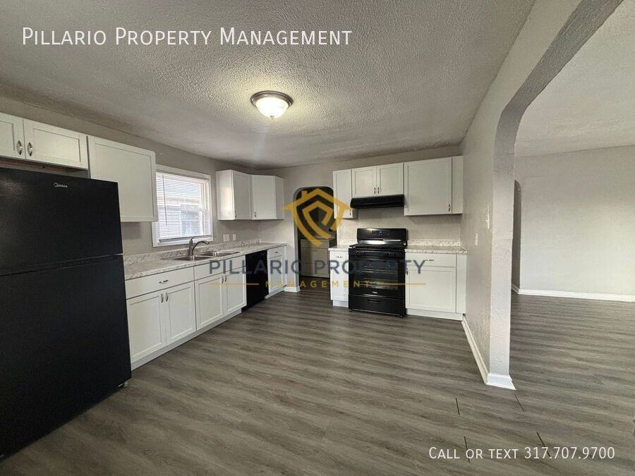 2204 W 30th St - Photo 3 of 10