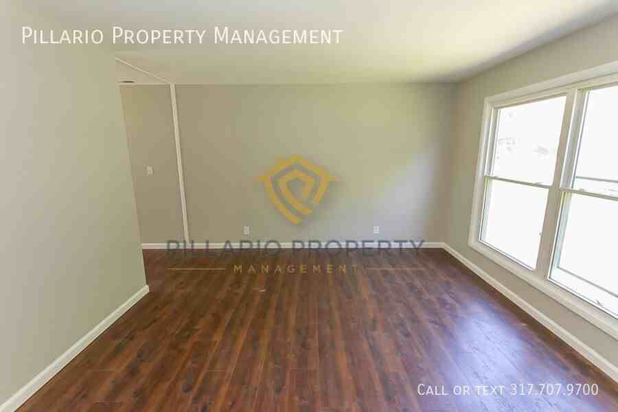 2832 Manlove Ave - Photo 6 of 28