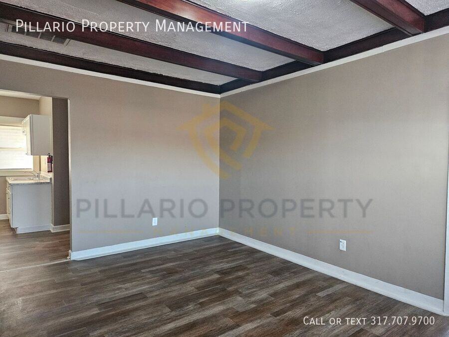 633 E 38th St #4 - Photo 4 of 23