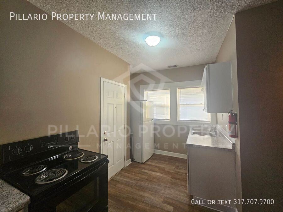 633 E 38th St #4 - Photo 6 of 23