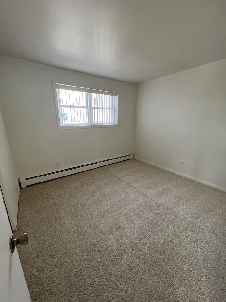 GRAND ORCHARD - Photo 5 of 9