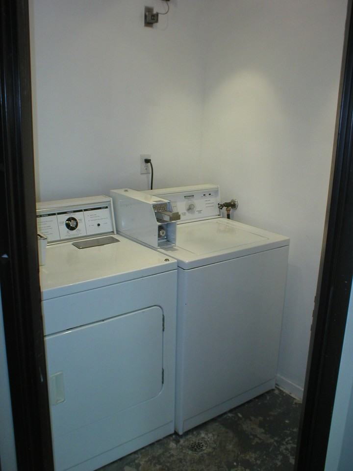 939 E Homer St - Photo 5 of 7