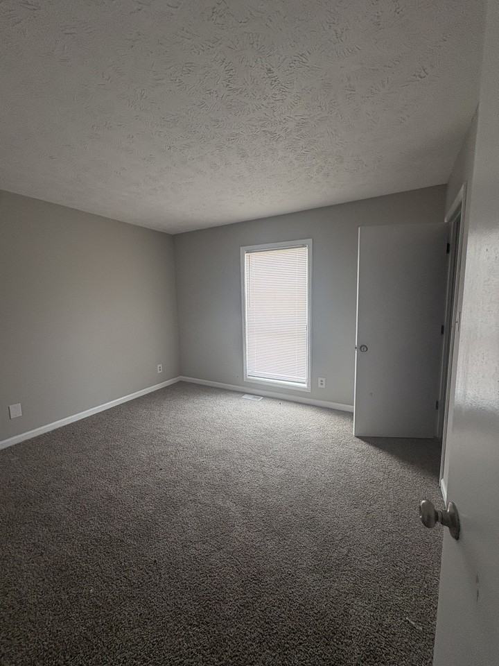 5834 Aftonshire Drive - Photo 4 of 5