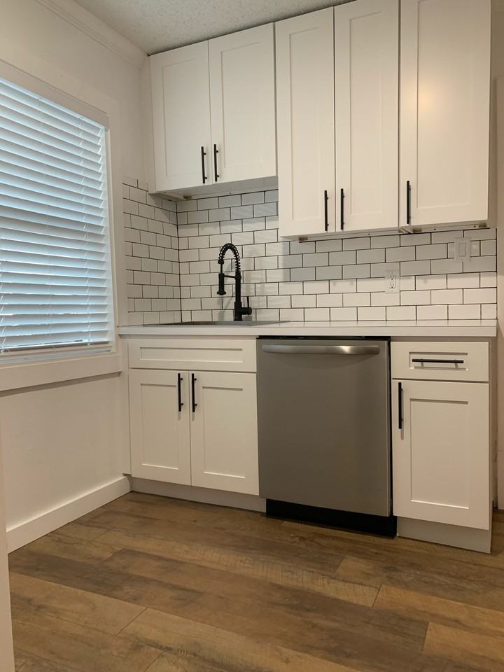 821 2nd Street North - Photo 2 of 22