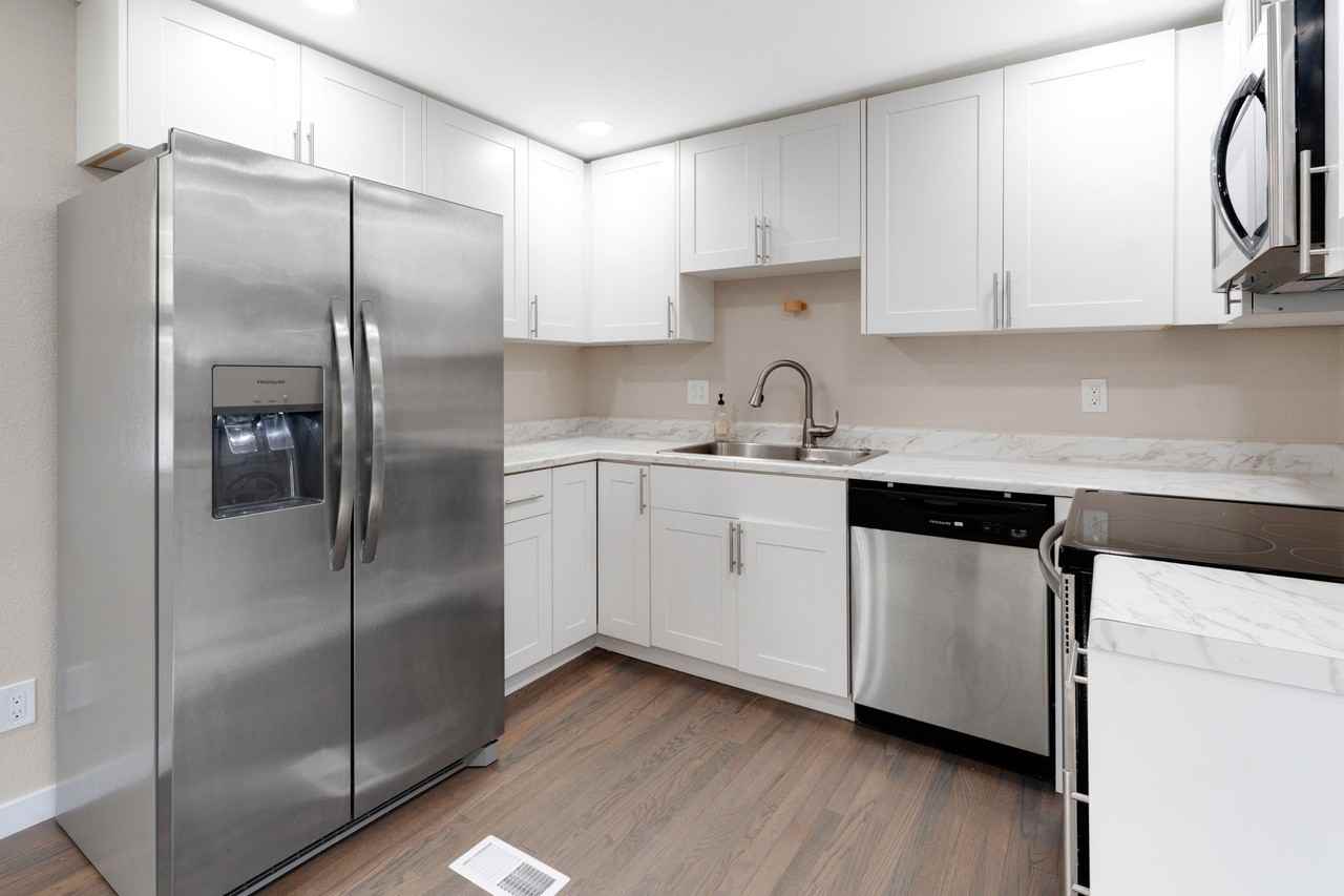 3919 Tennyson Ave #1 - Photo 5 of 41